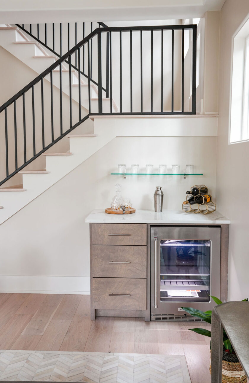 bar with wine cooler